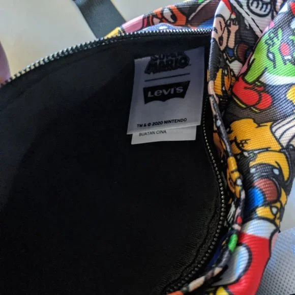 2020 Levi's x Mario collab all over print bum bag - Picture 4 of 4